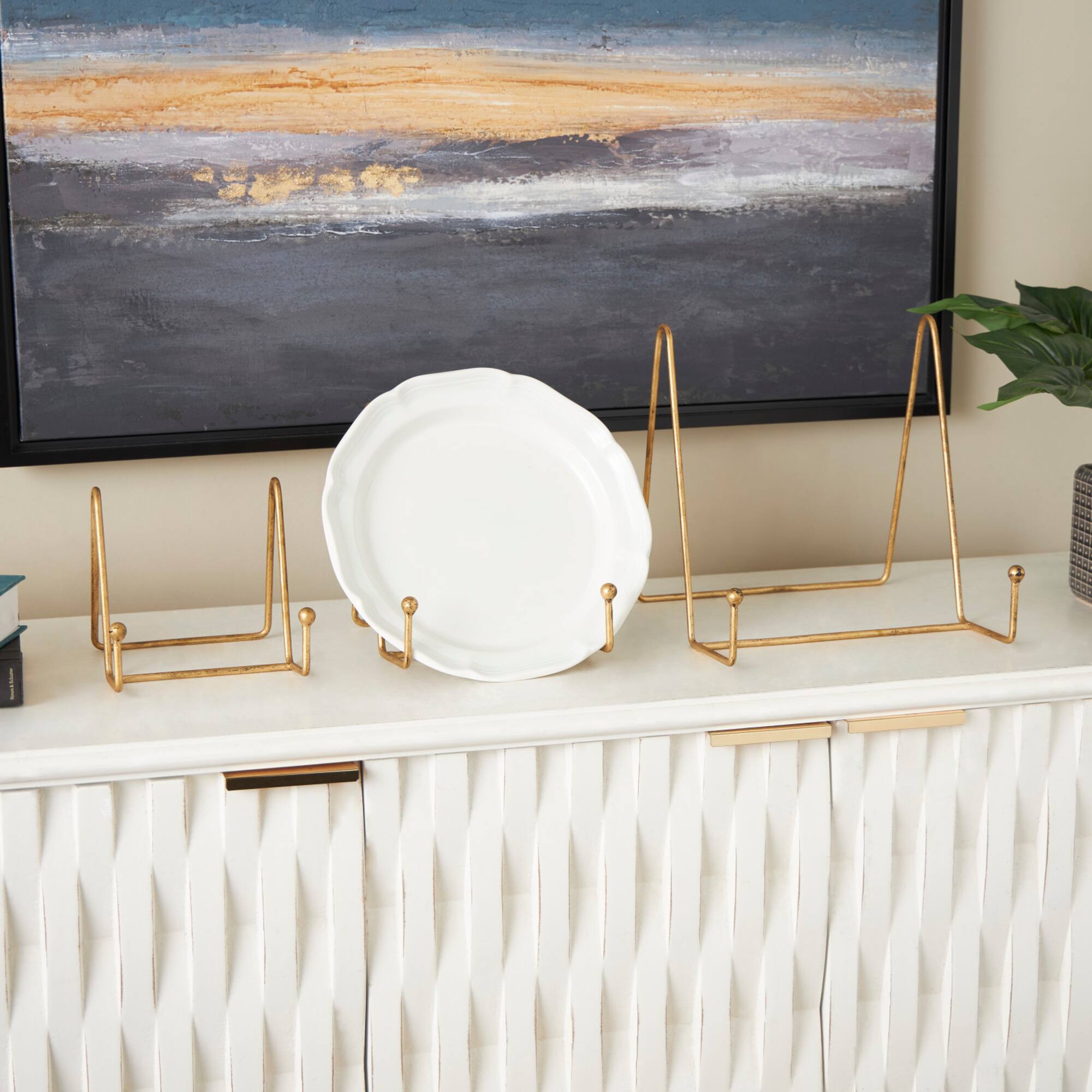 Gold Metal Wide Triangle Display Easel Set